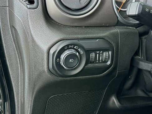 Certified 2019 Jeep Wrangler Sport image 15