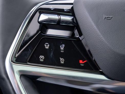 New 2026 Cadillac Vistiq Sport w/ LPO, Floor Liner Package image 25