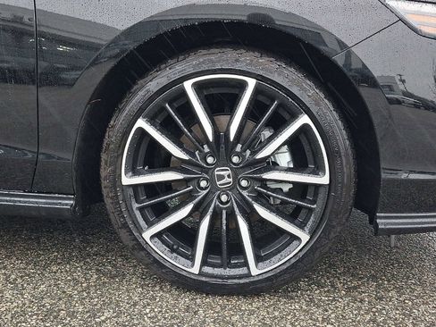 Used 2024 Honda Accord Touring image 8