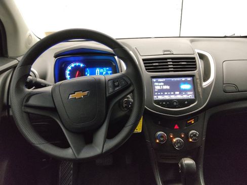 Used 2016 Chevrolet Trax LS image 22