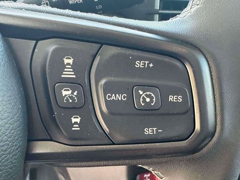 Used 2026 Jeep Wrangler Unlimited Sport AWD/4WD image 19