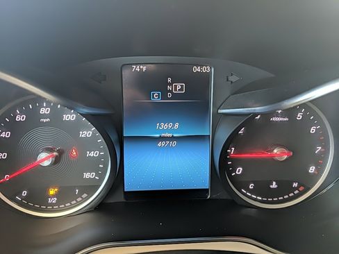 Used 2022 Mercedes-Benz GLC 300 4MATIC image 24