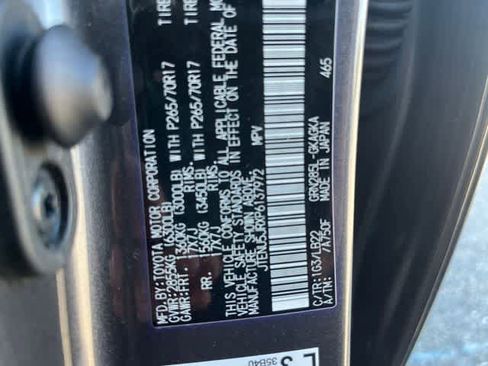 Used 2023 Toyota 4Runner SR5 Premium w/ Moonroof Package AWD/4WD image 9