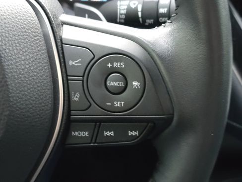 Used 2021 Toyota Corolla SE image 15