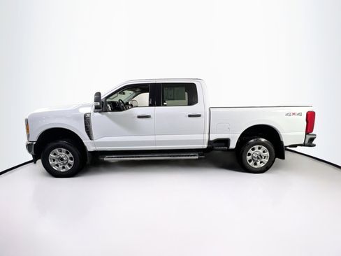 Used 2023 Ford F250 XLT w/ Snow Plow Prep Package image 8