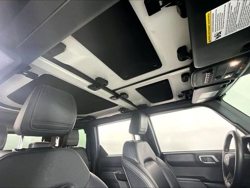Used 2025 Ford Bronco Badlands AWD/4WD image 22