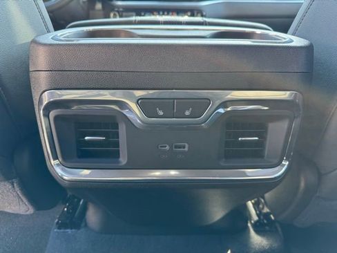 Used 2025 Chevrolet Silverado 3500 High Country w/ High Country Premium Package AWD/4WD image 7