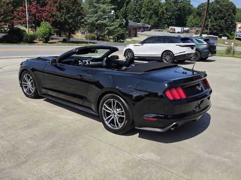 Used 2017 Ford Mustang Premium RWD image 3