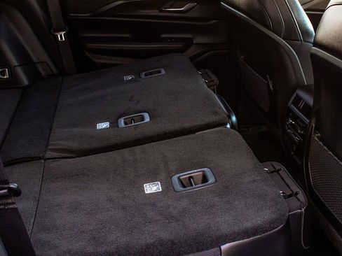 Used 2024 Jeep Grand Cherokee Altitude image 37