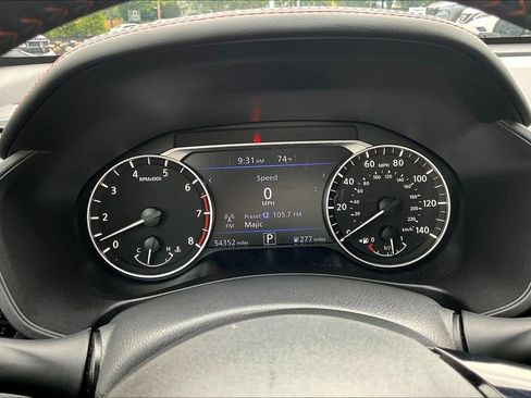 Used 2024 Nissan Altima 2.5 SR FWD image 13