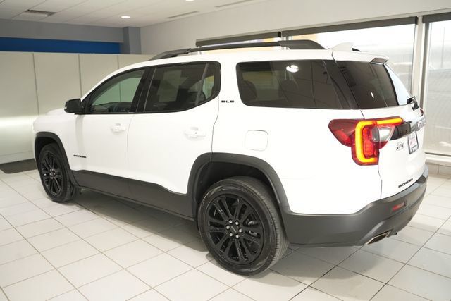 Used 2023 GMC Acadia SLE w/ Elevation Edition AWD/4WD image 4