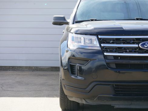 Used 2018 Ford Explorer FWD image 8