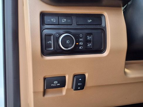 Used 2024 Ford F350 Lariat w/ Sport Appearance Package AWD/4WD image 33