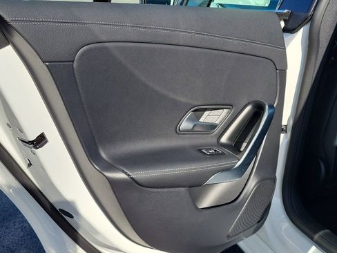 Certified 2025 Mercedes-Benz CLA 250 image 9