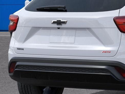 New 2026 Chevrolet Trax RS w/ Sunroof Package image 14