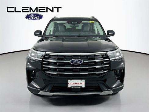 New 2026 Ford Explorer Active w/ Active Comfort Package AWD/4WD image 2