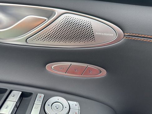 New 2026 Genesis GV70 2.5T Sport Prestige image 18