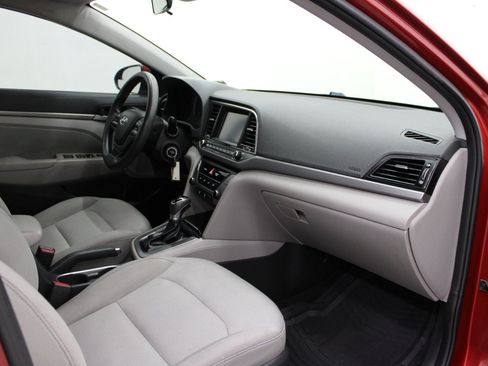 Used 2017 Hyundai Elantra SE FWD image 10