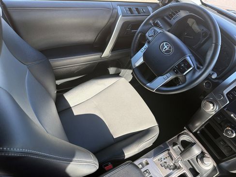 Used 2023 Toyota 4Runner SR5 Premium image 9