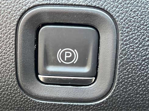 New 2024 Chevrolet Silverado 1500 Custom image 27