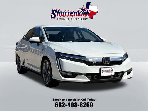 Used 2018 Honda Clarity Touring image 3