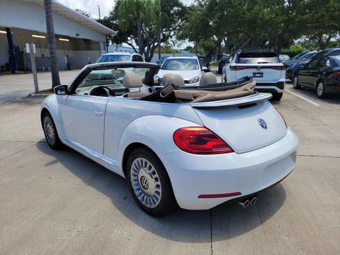 Used 2013 Volkswagen Beetle 2.5 FWD image 5