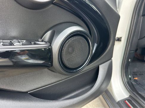 Used 2016 MINI Cooper S image 35