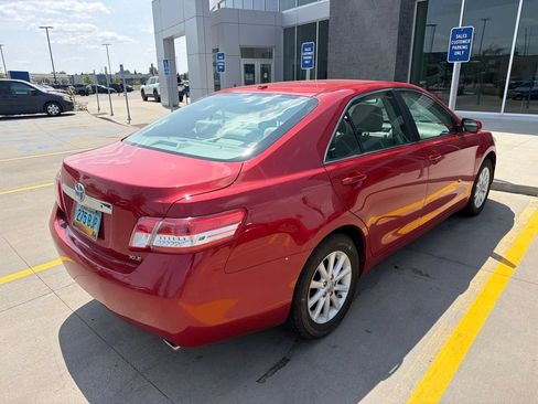 Used 2010 Toyota Camry XLE FWD image 8