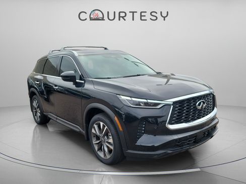 Certified 2025 INFINITI QX60 Luxe FWD image 5
