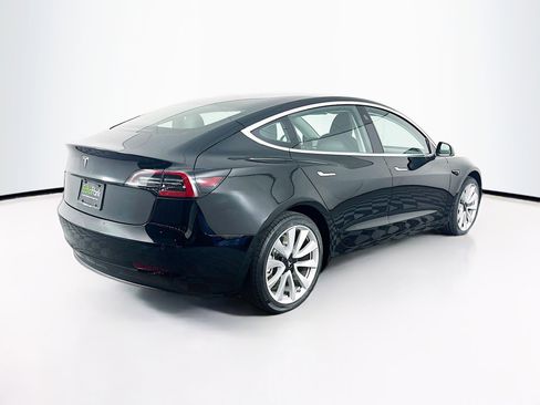 Used 2018 Tesla Model 3 Long Range image 9