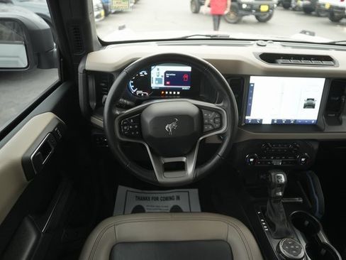 Used 2024 Ford Bronco Wildtrak image 21