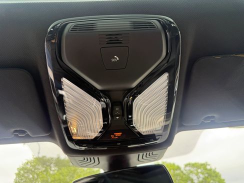 Used 2019 BMW 530i w/ Convenience Package RWD image 43