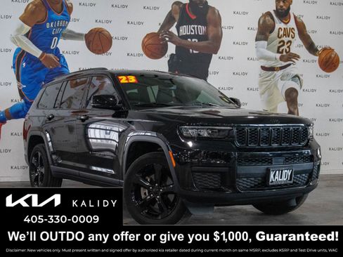 Used 2023 Jeep Grand Cherokee L Laredo AWD/4WD image 1