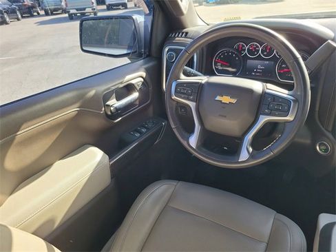 Certified 2022 Chevrolet Silverado 1500 LT w/ Convenience Package II image 14