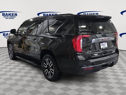 Used 2021 GMC Yukon XL AT4 w/ Technology Package image 6