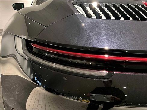 Used 2021 Porsche 911 Carrera image 33