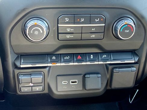 Used 2021 Chevrolet Silverado 1500 W/T w/ WT Value Package AWD/4WD image 16