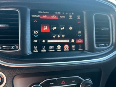 Used 2015 Dodge Charger SXT w/ AWD Plus Group image 40