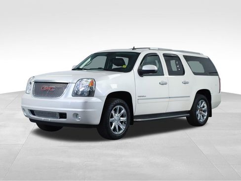 Used 2011 GMC Yukon XL Denali image 8