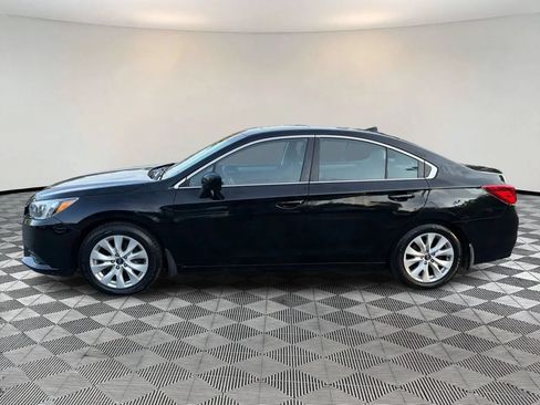 Used 2017 Subaru Legacy 2.5i Premium w/ Moonroof Package AWD/4WD image 4