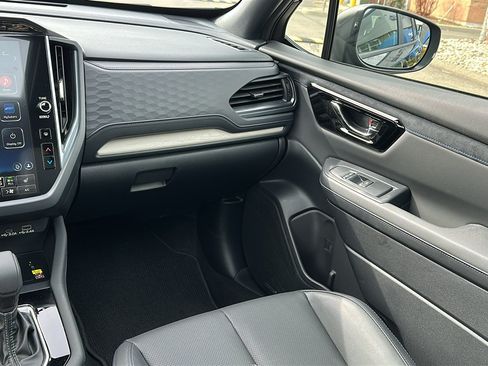 Certified 2025 Subaru Forester Limited AWD/4WD image 24