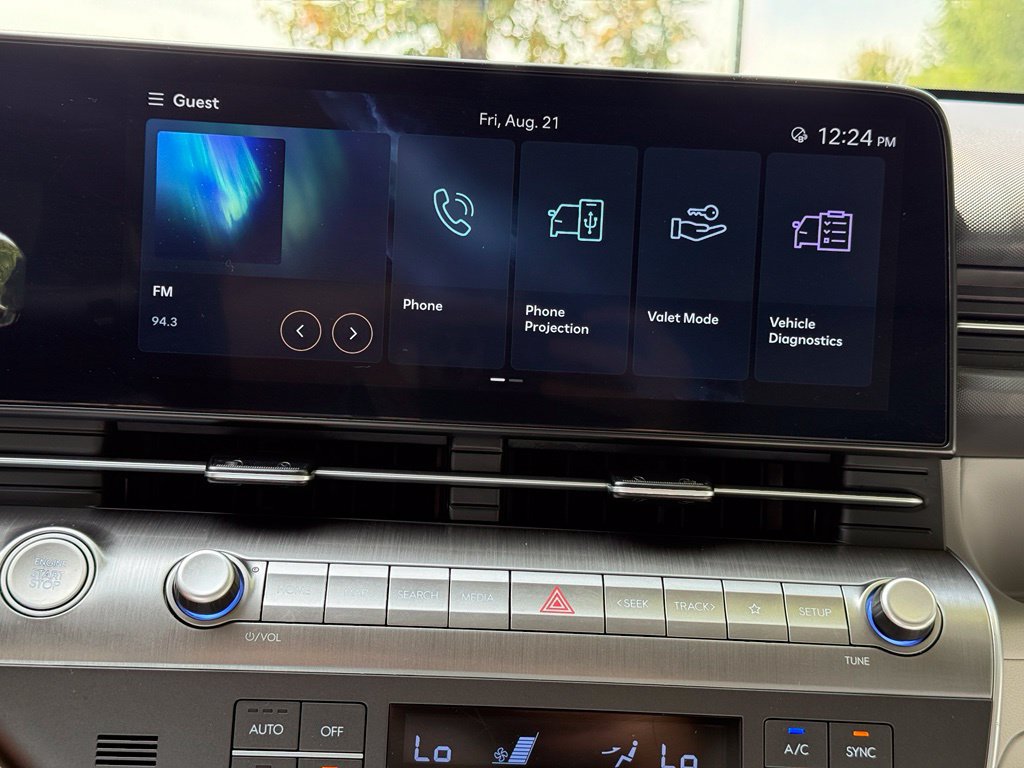 Used 2025 Hyundai Kona SEL FWD image 15