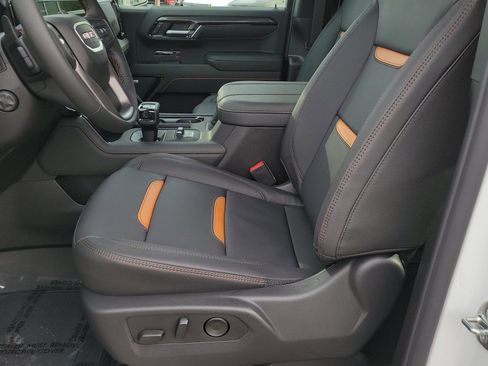 New 2026 GMC Sierra 1500 AT4 w/ AT4 Premium Package image 6