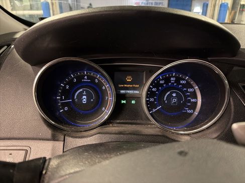 Used 2014 Hyundai Sonata SE w/ Premium Package 04 image 11