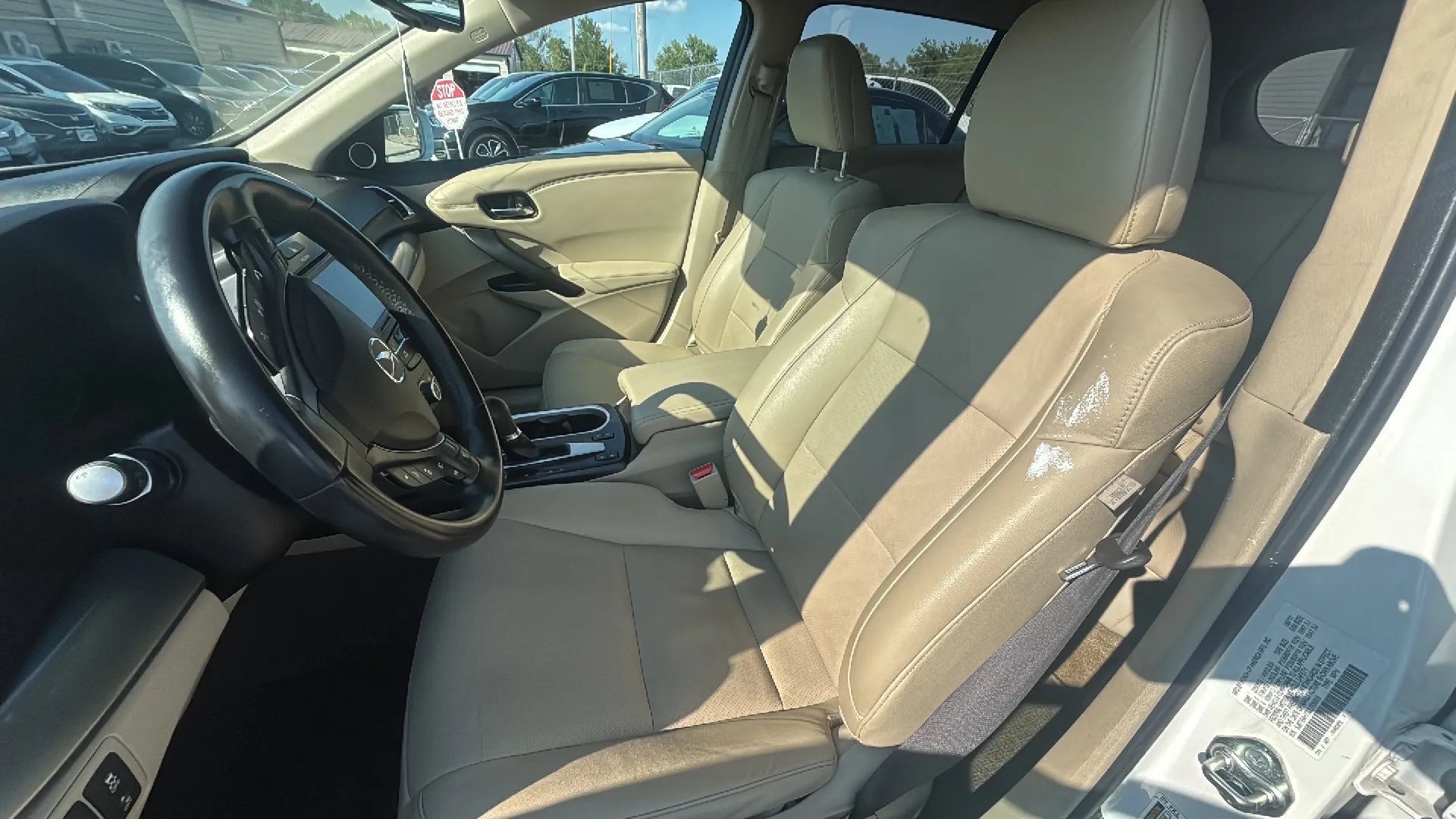 Used 2018 Acura RDX w/ Advance Package AWD/4WD image 2