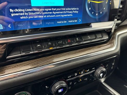 Used 2023 Chevrolet Silverado 1500 LT Trail Boss image 17