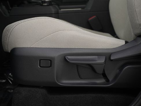 Used 2025 Toyota 4Runner SR5 image 21