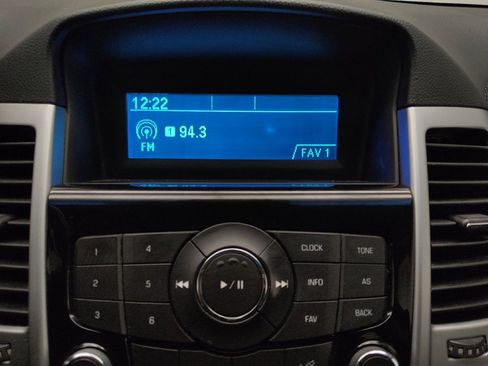 Used 2014 Chevrolet Cruze LT FWD image 25