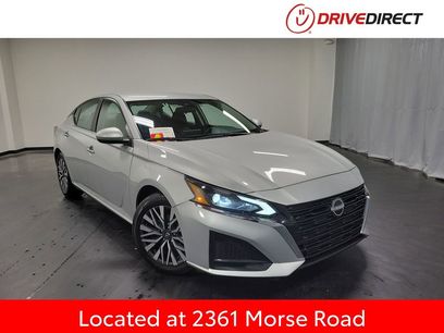 Used 2023 Nissan Altima 2.5 SV