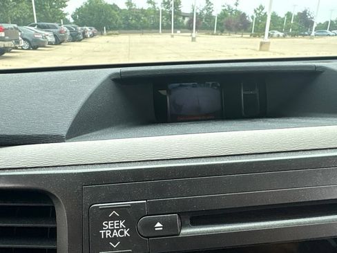 Used 2012 Toyota Sienna LE FWD image 23